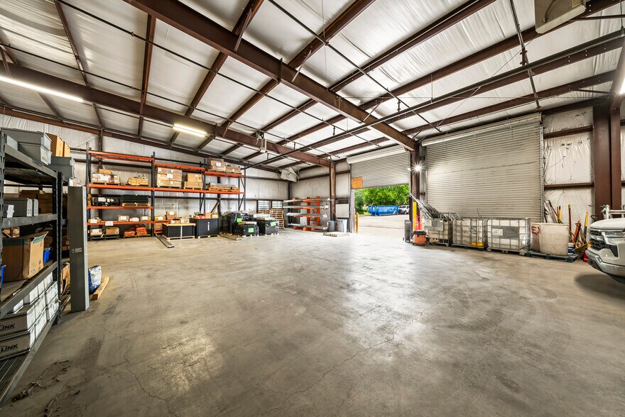 More Photos Of 12114 S Pipeline Rd, Euless Industrial For Lease