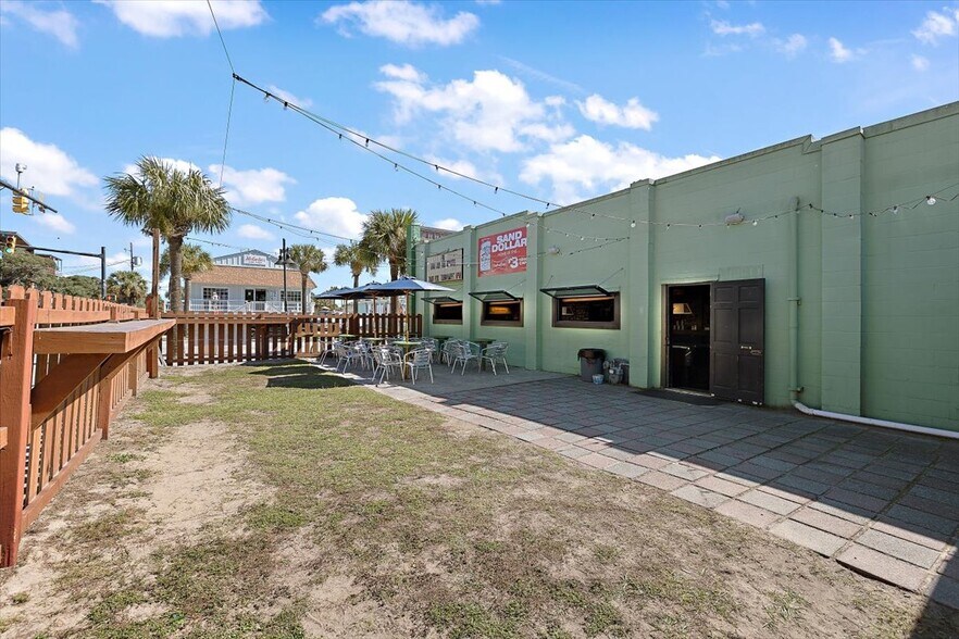 More Photos Of 7 Center st, Folly Beach General Retail For Sale