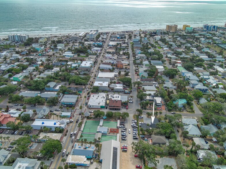 More Photos Of 200 S Pine St, New Smyrna Beach Office Residential For Sale