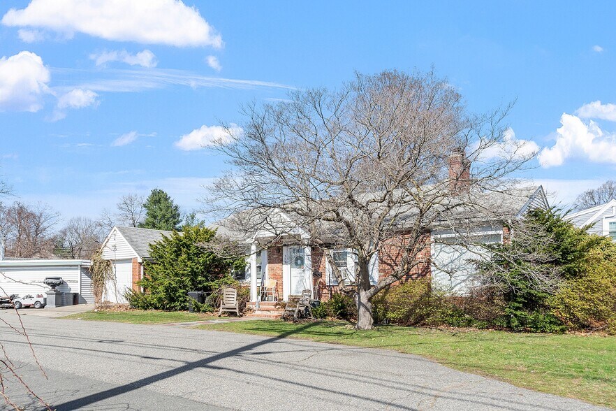 More Photos Of 344 Broadway, Lynnfield Storefront Retail Residential For Sale