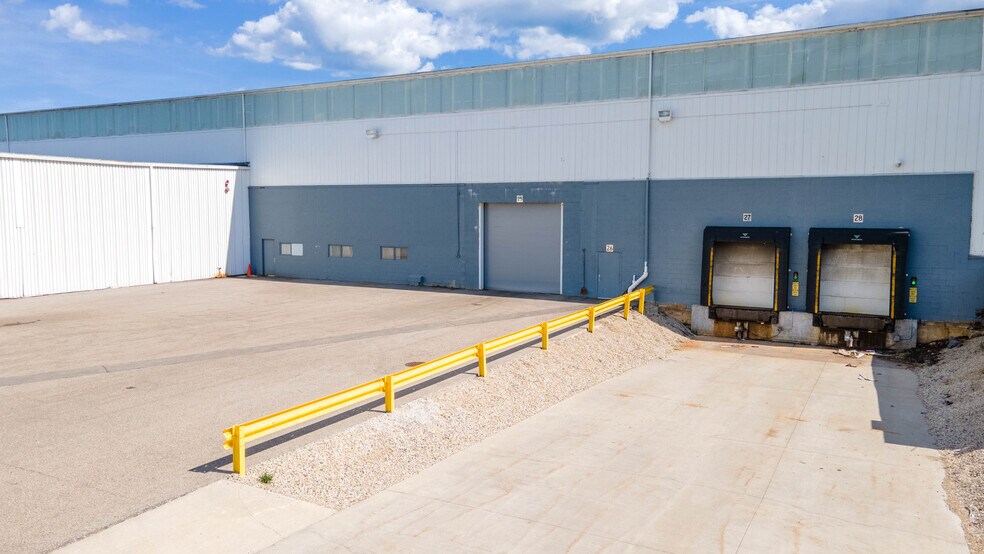 More Photos Of 3122 14th Ave, Kenosha Warehouse For Lease