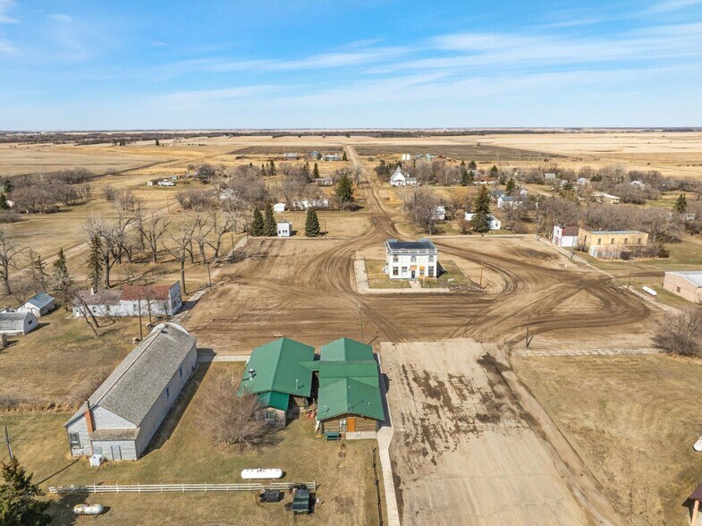 More Photos Of 213 Main St, Antler Restaurant For Sale