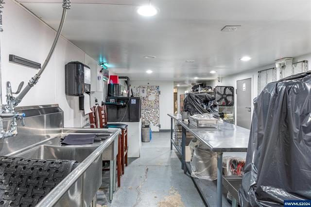 More Photos Of 206 E Main St, Silverton Restaurant For Sale