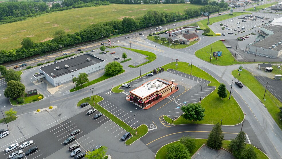 More Photos Of 4850 Penn Ave, Sinking Spring Fast Food For Sale