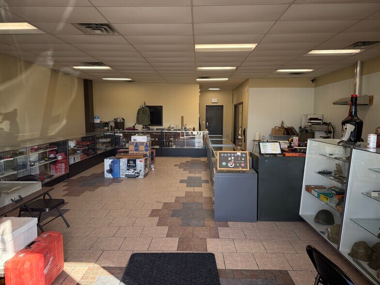 More Photos Of 222 Dix Ave, Glens Falls Freestanding For Lease