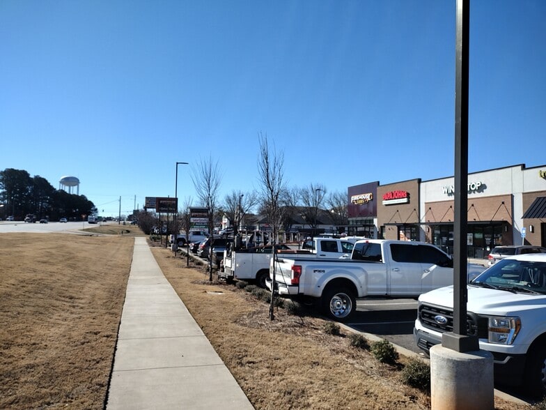 More Photos Of 665 Highway 29 N, Athens Restaurant For Sale