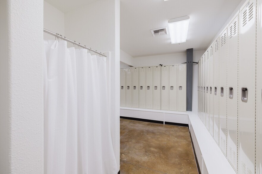 More Photos Of 2575 Alta Vista Dr, Elko Warehouse For Lease