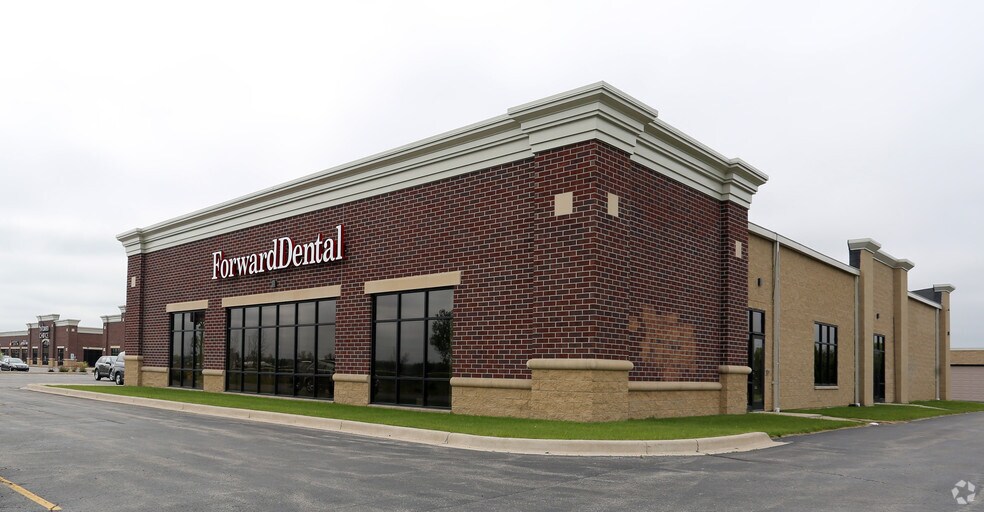 More Photos Of 2593 Development Dr, Green Bay Medical For Lease