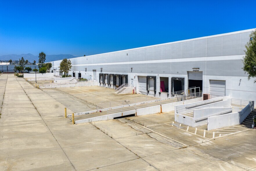 More Photos Of 5750-5760 Grace Pl, Commerce Warehouse For Sale