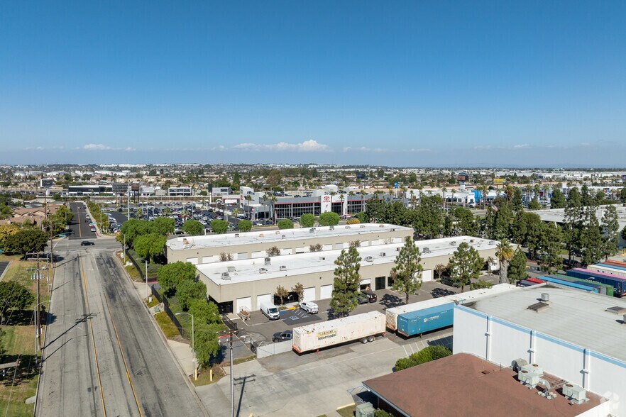 More Photos Of 1300-1330 E 223rd St, Carson Flex For Lease