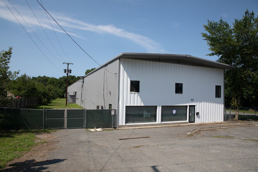 More Photos Of 161 Temple Hill Rd, New Windsor Manufacturing For Lease