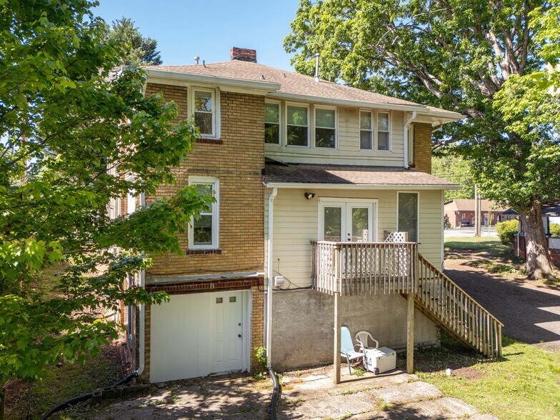 More Photos Of 891 Haywood Rd, Asheville Apartments For Sale
