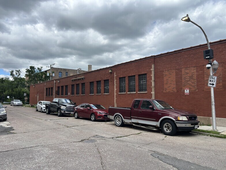More Photos Of 1948 E 71st Pl, Chicago Manufacturing For Sale