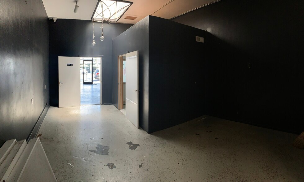 More Photos Of 7368-7374 Melrose Ave, Los Angeles Storefront For Lease