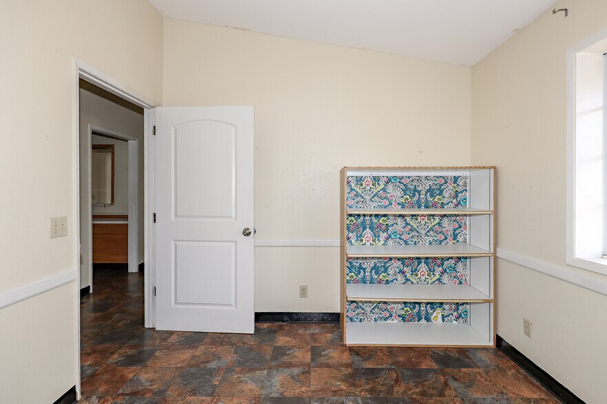 More Photos Of 5320 State Highway 49, Mariposa Office Residential For Sale