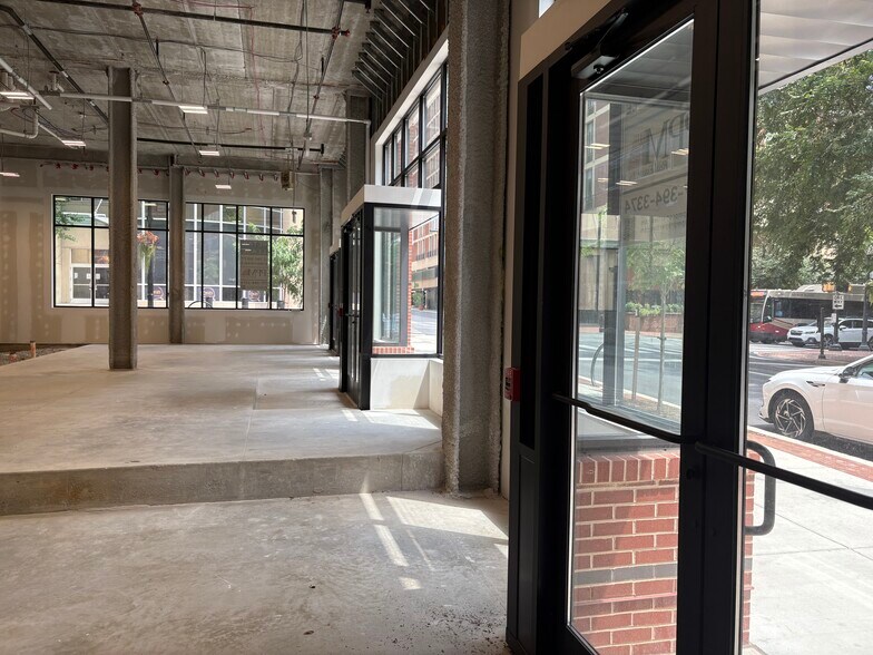 More Photos Of 1 W Chestnut St, Lancaster Apartments For Lease