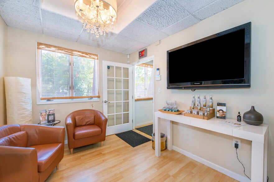 More Photos Of 184 Pompton Ave, Verona Medical For Lease