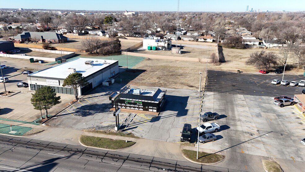 More Photos Of 809 S Air Depot Blvd, Oklahoma City Freestanding For Lease