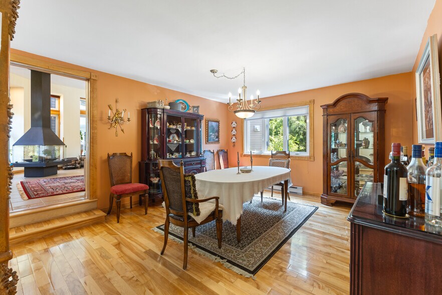 More Photos Of 57 Rue Allan, Brownsburg-chatham Apartments For Sale