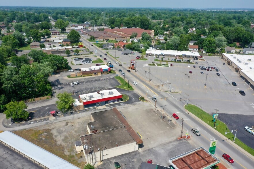 More Photos Of 2601 Charlestown Rd, New Albany Fast Food For Sale