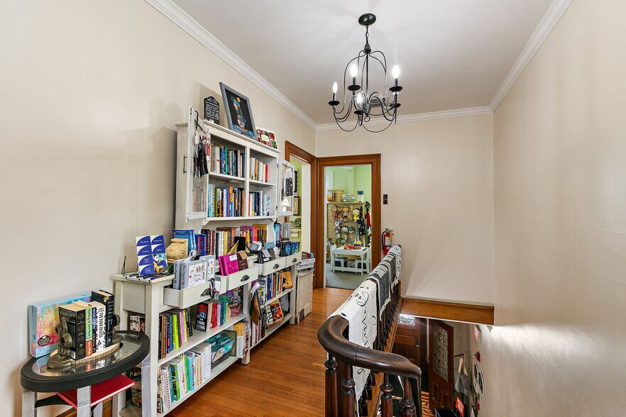 More Photos Of 303 N Main St, Elburn General Retail For Sale