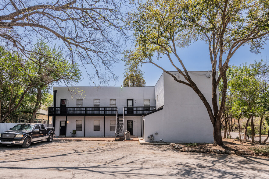 Primary Photo Of 701 E Woodlawn Ave, San Antonio Apartments For Sale