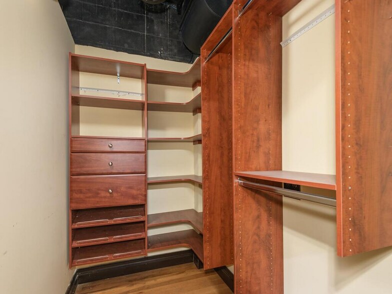 More Photos Of 1321 7th St S, Hopkins Manufacturing For Sale