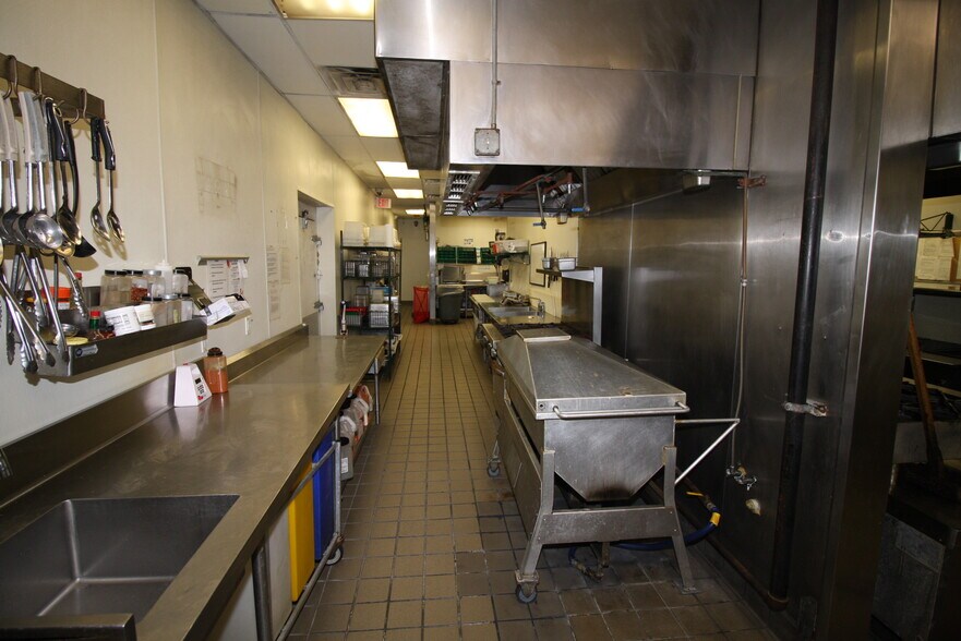 More Photos Of 6062 FM 2920, Spring Restaurant For Sale