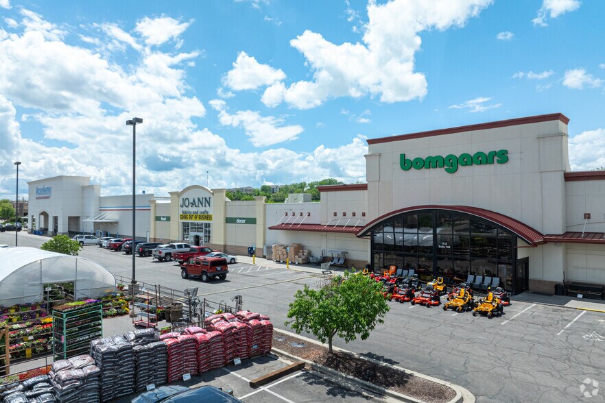 More Photos Of 1133 SW Wanamaker Rd, Topeka General Retail For Sale