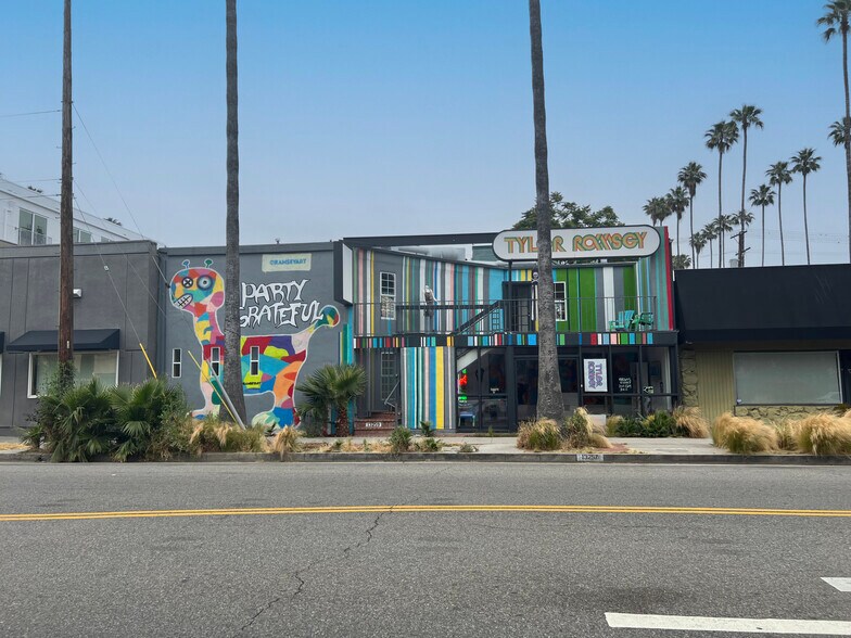 More Photos Of 13257-13259 Moorpark St, Sherman Oaks Office Residential For Sale