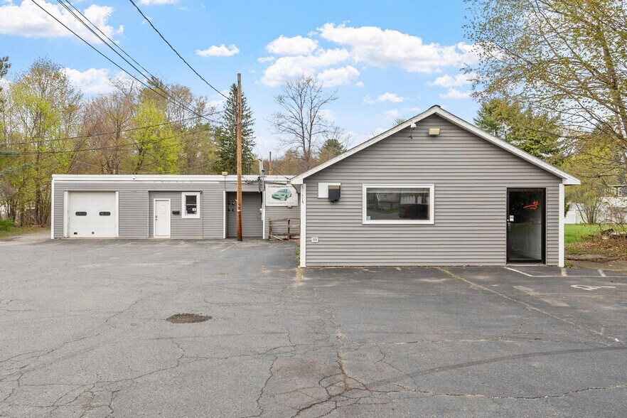 More Photos Of 181 Main St. Unit B St, Orange General Retail For Lease
