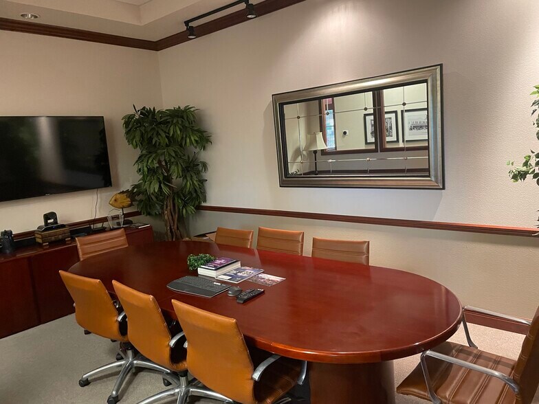 More Photos Of 712 S 14th St, Leesburg Office For Sale