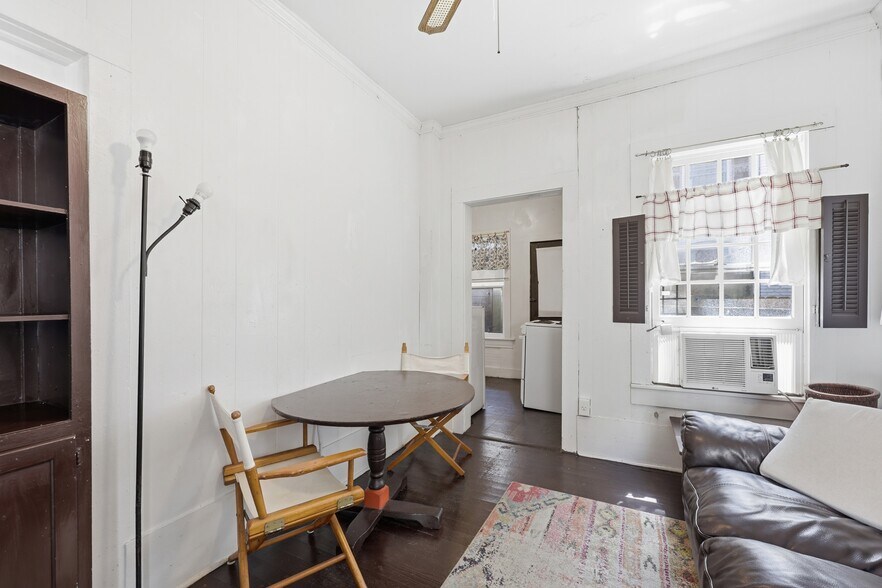 More Photos Of 50 Charlotte St, Saint Augustine Storefront Retail Office For Sale