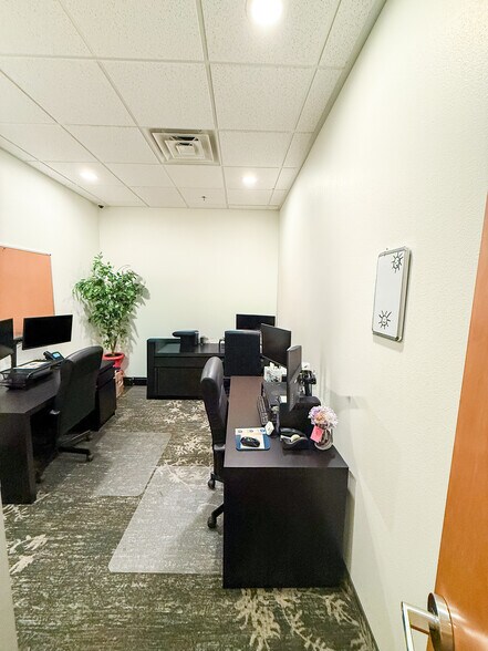 More Photos Of 9494 W Flamingo Rd, Las Vegas Medical For Sale