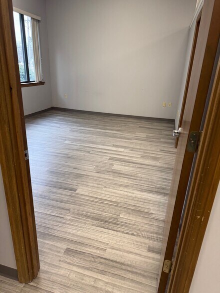 More Photos Of 4404 Hamilton Cleves Rd, Hamilton Warehouse For Lease