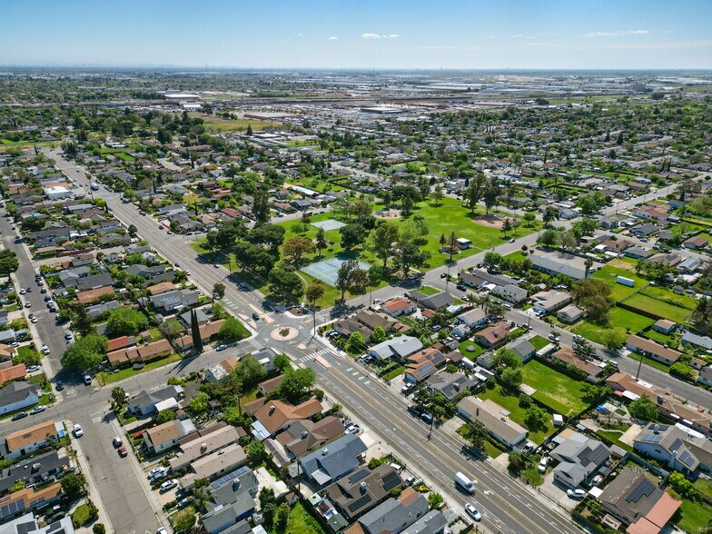 More Photos Of 462 Delhi Ave, Stockton Multifamily For Sale