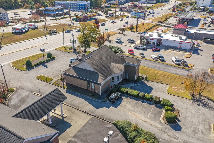 More Photos Of 8311 Two Notch Rd, Columbia Office For Sale