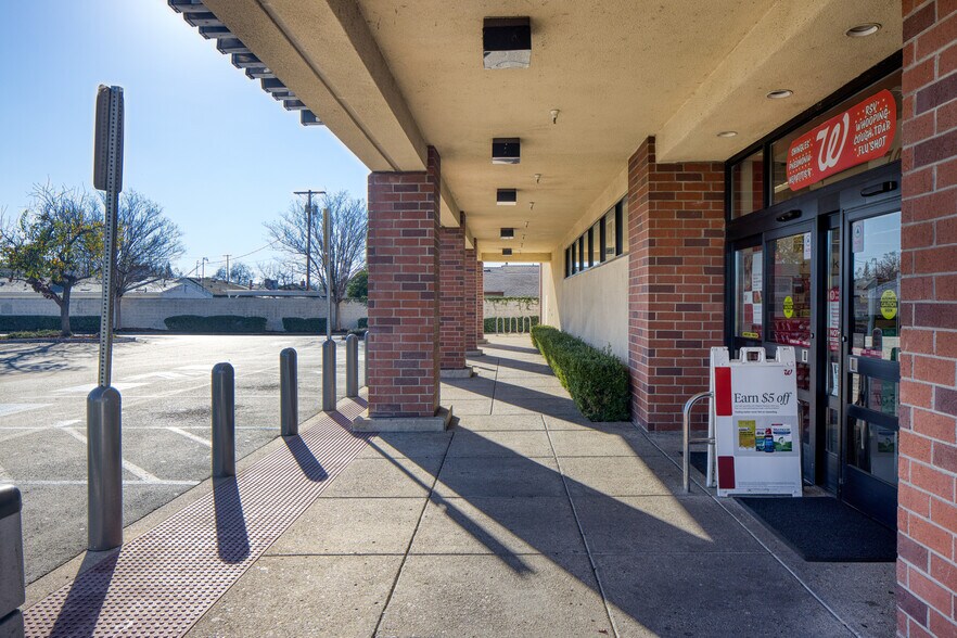 More Photos Of 75 N Ham Ln, Lodi Drugstore For Sale