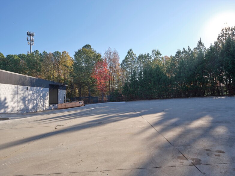 More Photos Of 3645 Oakcliff Rd, Doraville Warehouse For Sale
