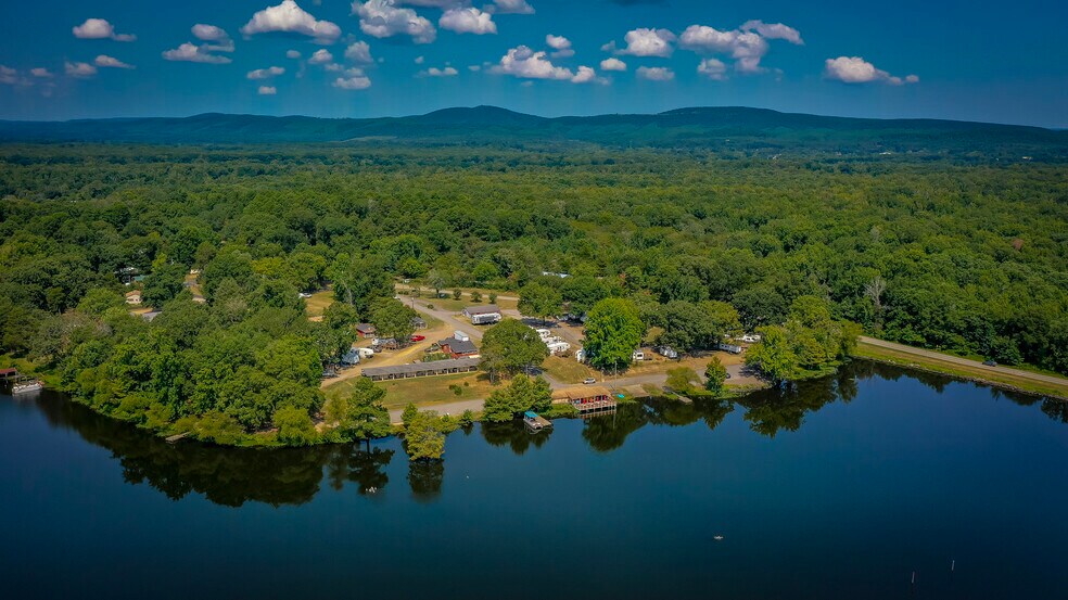 More Photos Of 18 Coffee Creek Lndg, Perryville Hotel For Sale