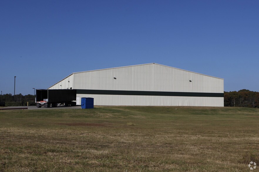 More Photos Of 107 Jesse Samuel Hunt Blvd, Prattville Warehouse For Lease