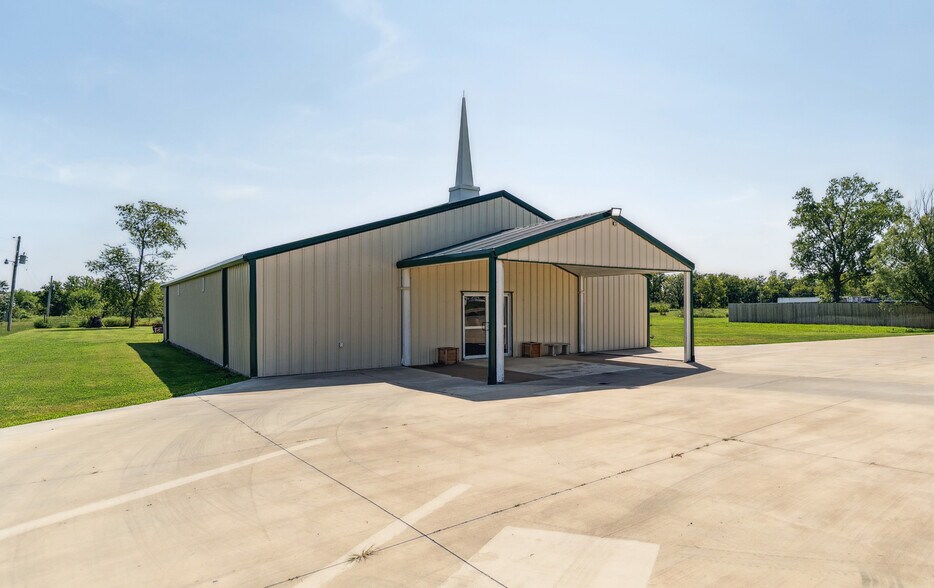 Primary Photo Of 16404 E Highway 20, Claremore Religious Facility For Sale