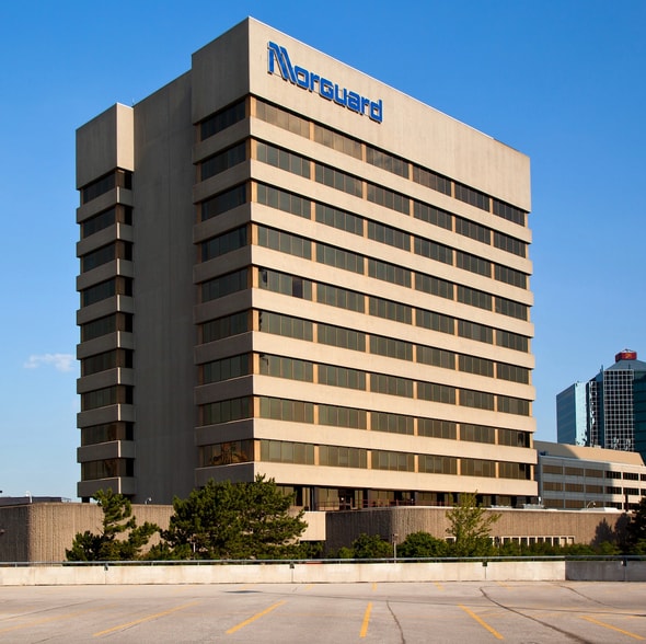 More Photos Of 55 City Centre Dr, Mississauga Office For Lease
