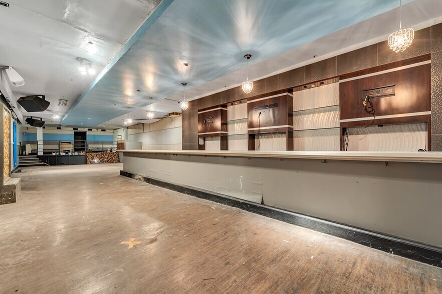 More Photos Of 438-440 Broadway, San Francisco Storefront Retail Residential For Sale