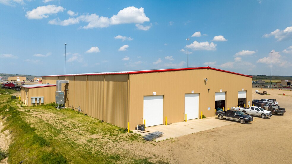 More Photos Of 611 37th Ave SE, Williston Warehouse For Sale