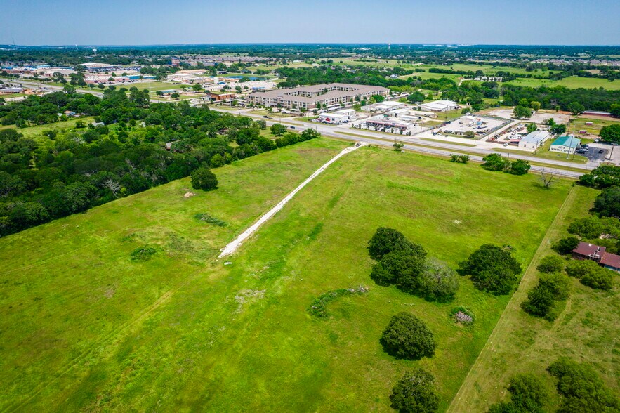 More Photos Of 1440 S Broadway St, Joshua Land For Sale