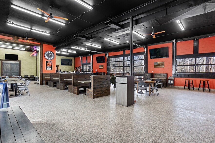 More Photos Of 97 E Main St, Batavia Office For Sale