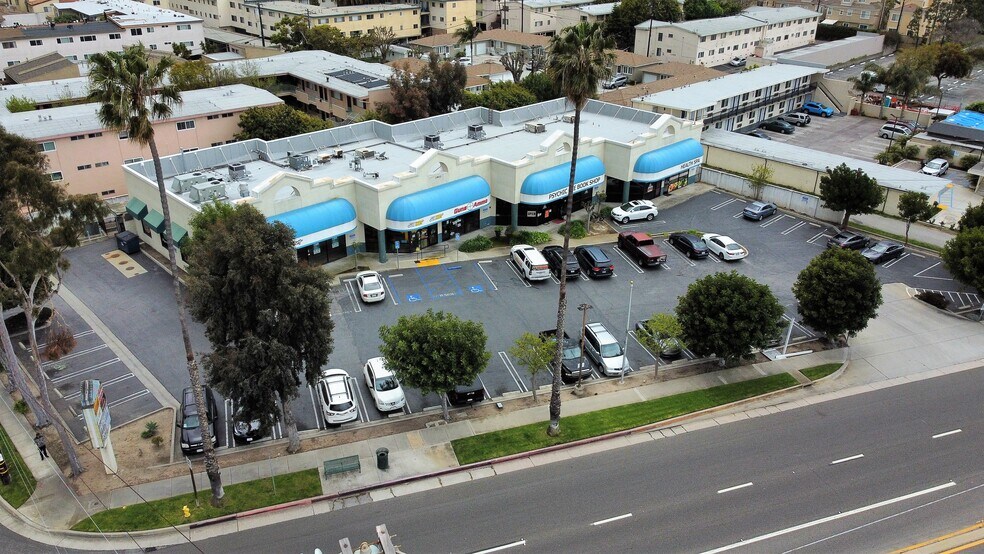 More Photos Of 3902 Pacific Coast Hwy, Torrance Unknown For Lease