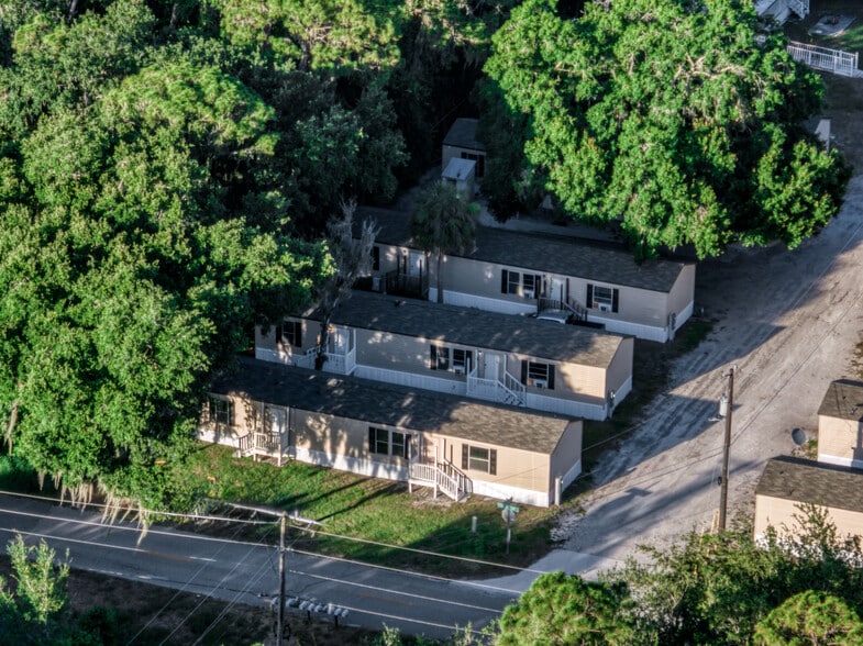 More Photos Of 44 Crawford Dr, Lake Placid Manufactured Housing Mobile Home Park For Sale