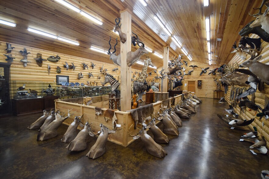 More Photos Of 10024 Highway 165, North Little Rock Light Manufacturing For Sale